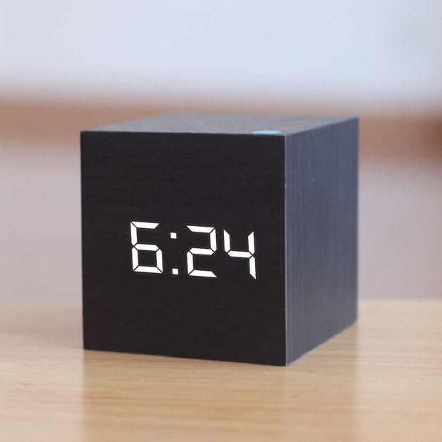 Qualified Digital  LED  Clock